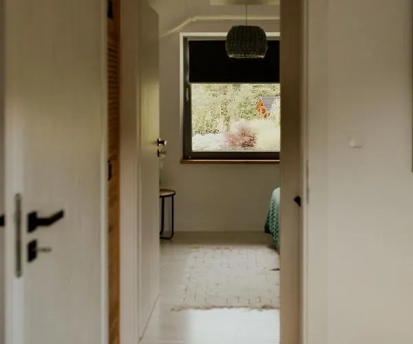 בית נופש Lipa Pod Groniem אוסטראון