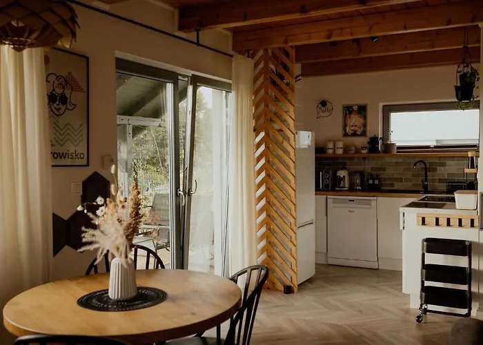 Lipa Pod Groniem * אוסטראון