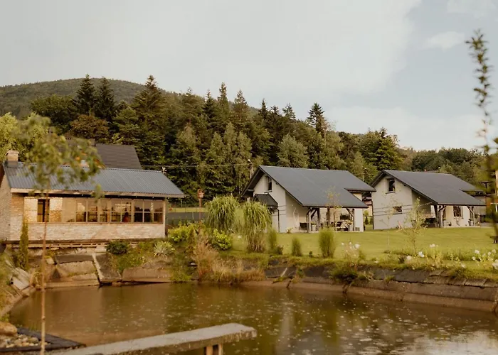 Lipa Pod Groniem * אוסטראון