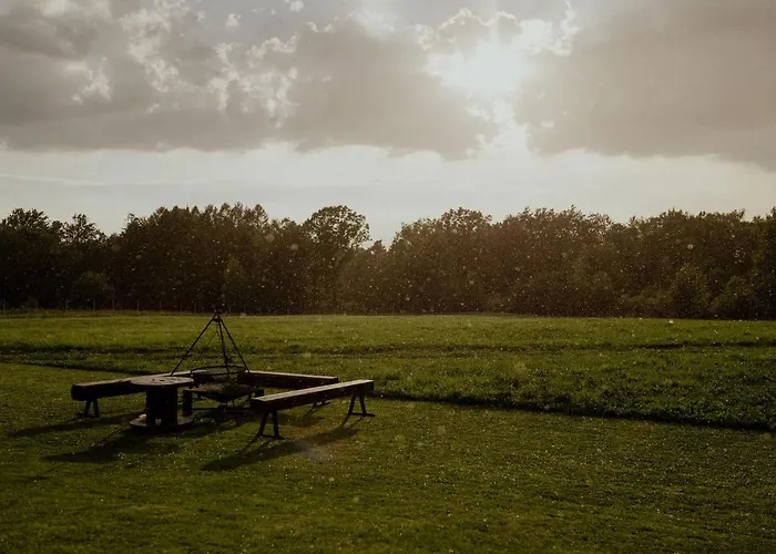 Lipa Pod Groniem בית נופש אוסטראון