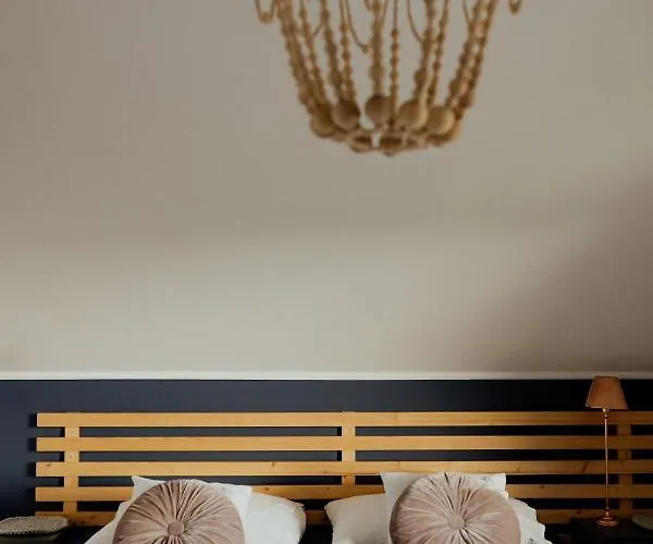 בית נופש Lipa Pod Groniem אוסטראון